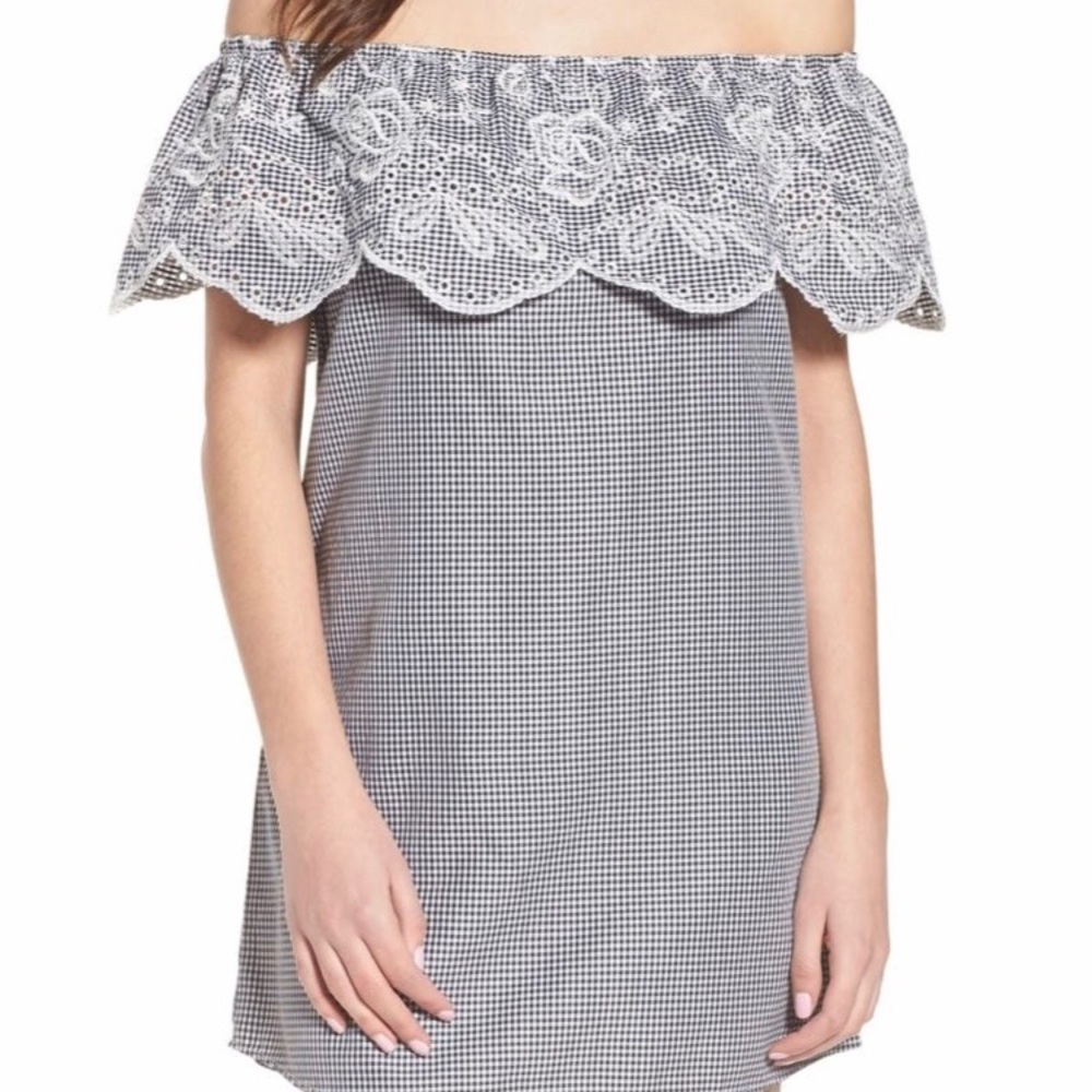 Socialite gingham off the shoulder dress *NWT!*